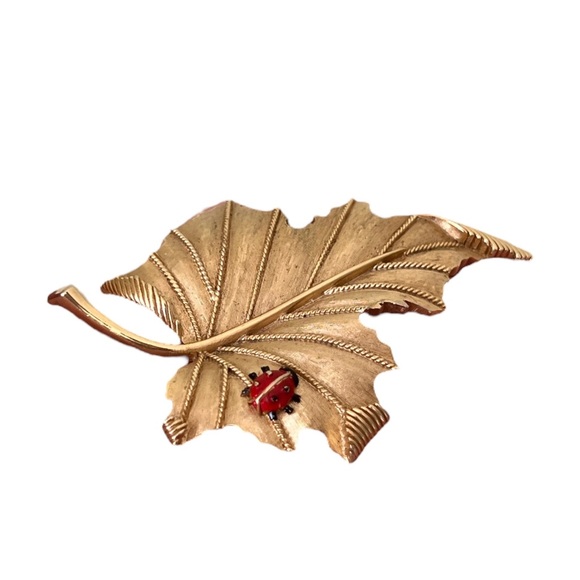 Trifari | Jewelry | Trifari Vintage Crown Trifari Gold Tone Leaf 